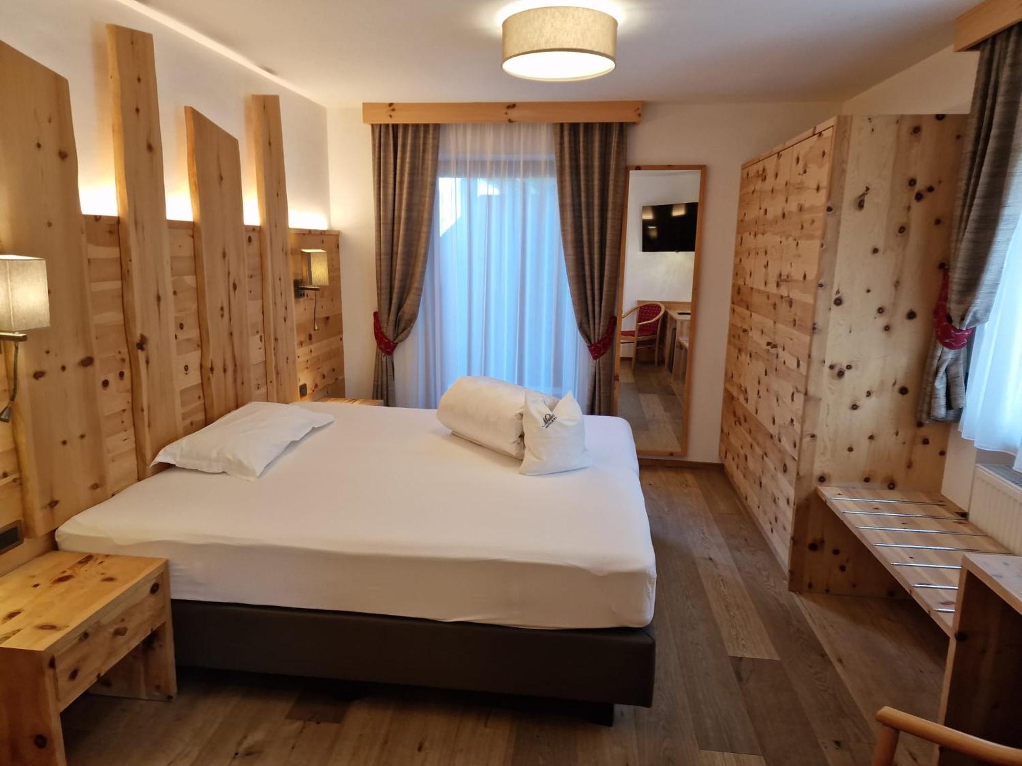 Hotel Muliac Selva di Val Gardena Exterior photo